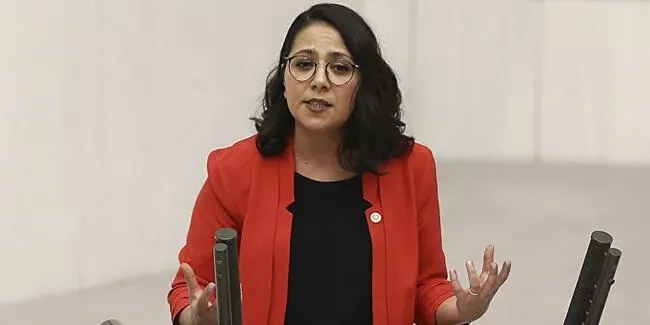 Son dakika: CHP İstanbul Milletvekili Sera Kadıgil Sütlü istifa etti! Yeni partisi belli oldu