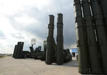 Rusya S-400’leri görücüye çıkardı