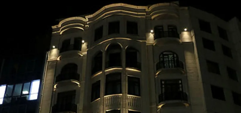 İstanbul'da feci olay! Peş peşe atladılar...