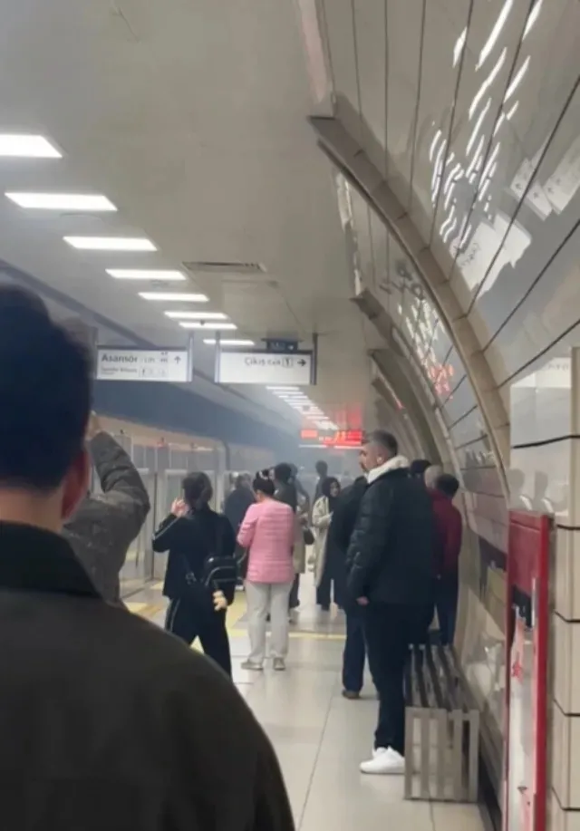 Tünelde patlama sesleri ve yoğun duman alarmı: M5 Üsküdar-Sultanbeyli metrosunda seferler durduruldu - 1