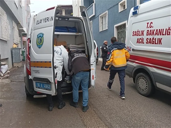 ʺİş yerinden M. isimli bir arkadaşına fotoğraf ve kalp yollamıştı.ʺ DHA