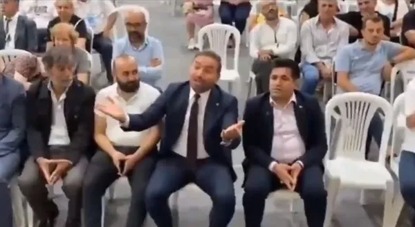 CHP olağan ilçe kongresinde İP’ler gerildi! CHP ve İYİ Partili isimler birbirlerini yediler! Akşener’e sert sözlere tepki...