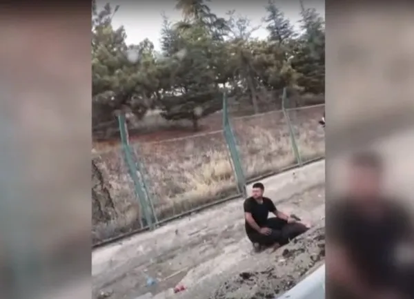 son-dakika-ankarada-kislaya-sabotaj-girisimi-onlendi-1627502120366.jpg Son dakika: Ankara'da kışlaya sabotaj girişimi önlendi | Şüpheliyle ilgili flaş detaylar - 1