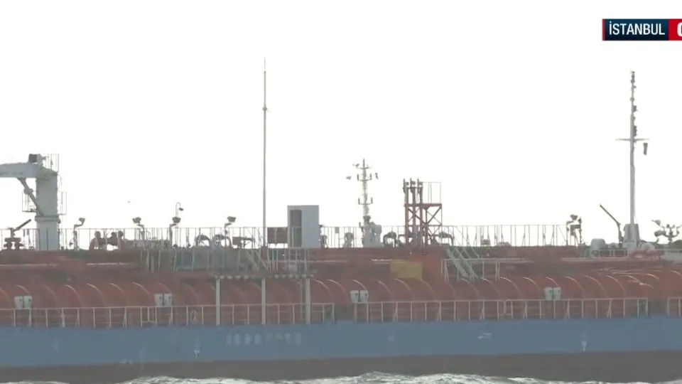 A Haber sürüklenen gemileri görüntülüyor