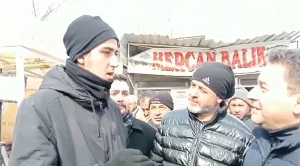 1676477198893.jpg Depremzede gençten Ali Babacan'a BAYKAR tepkisi: Kapatacaktınız ama bizim için seferber oldular - 6