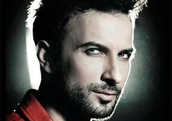 Tarkan yabancı hayranlarını da unutmadı