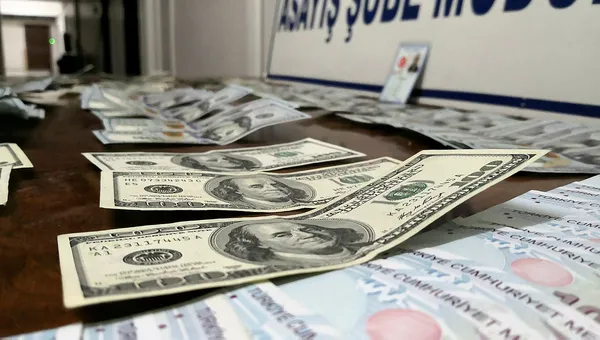 80 yaşında kılıktan kılığa girerek dolandırıyordu, Aksaray'da yakalandı - 2