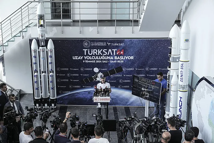 Türksat 6A için geri sayım başladı! Bakan Uraloğlu: 70 dakikada yörüngesine ulaşacak