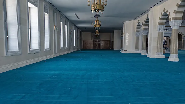 Doğu Karadeniz'in en büyük camisi açılış için gün sayıyor