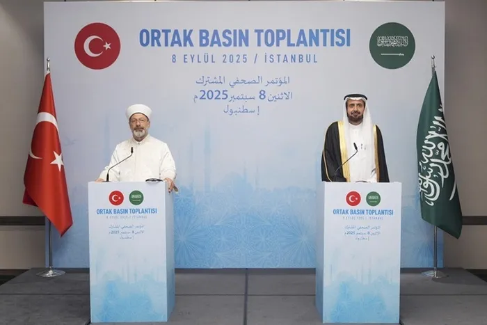 kulliyede-onemli-kabul-baskan-erdogan-suudi-arabistan-hac-ve-umre-bakani-tevfik-er-rabiayi-kabul-etti-1757421532160.jpeg (FOTO: AA )