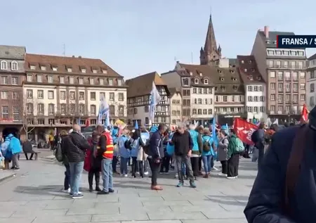 Fransa’da yeni grev dalgası! Kamu çalışanları iş bıraktı