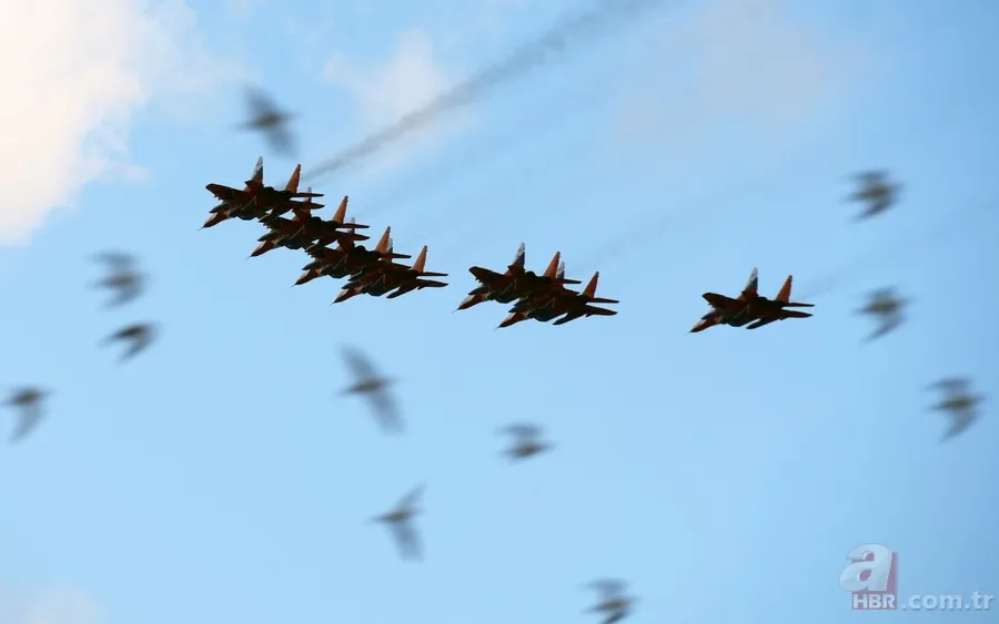 İran'dan Basra Körfezi'nde gövde gösterisi 15