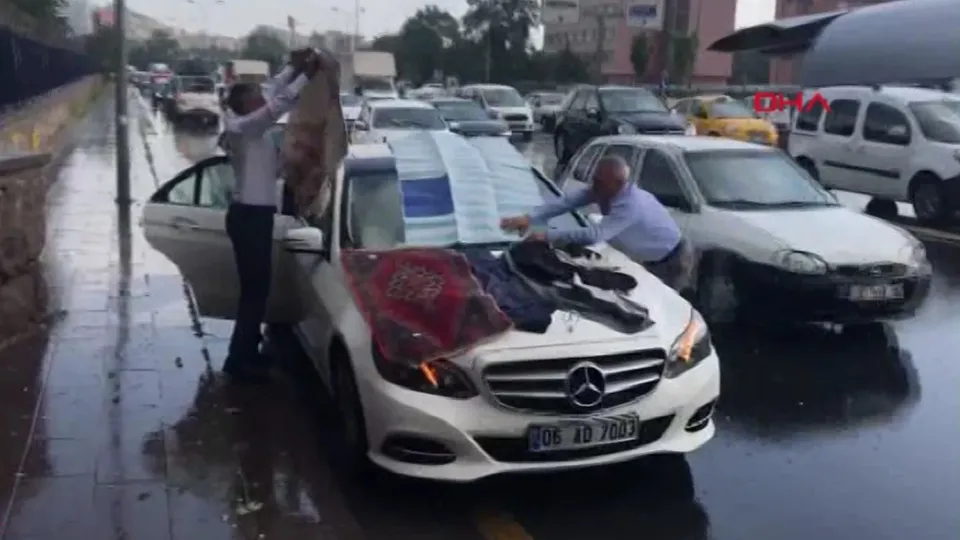 Ankara’da dolu etkisini gösterdi sürücüler zor anlar yaşadı