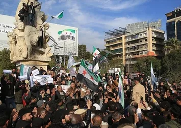 Halep'te terör örgütü PKK/YPG'nin bombalı saldırısına protesto!