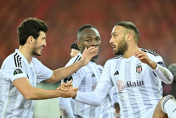 canli-lugano-besiktas-canli-anlatim-lugano-besiktas-macinda-ilk-duduk-sesi-1702587567273.jpg Kara Kartal'dan mutlu son! Lugano 0-2 Beşiktaş (MAÇ SONUCU)