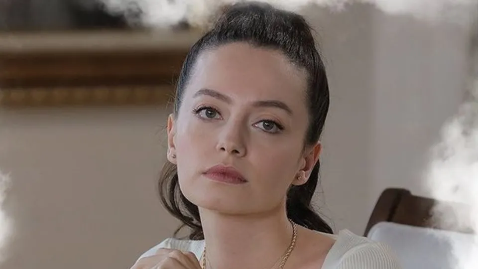 Eşkıya Dünyaya Hükümdar Olmaz’ın Didem Façalı’sı Gizem Arıkan makyajsız haliyle hayran bıraktı