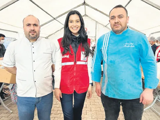 1681624418714.jpg Turkuvaz çadırı çocuklara moral oluyor! Minika çadırında çifte bayram kutlanacak - 2