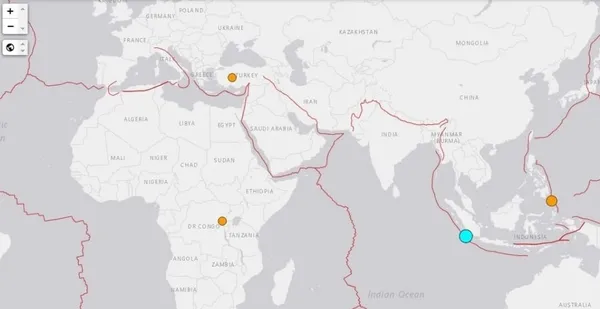 Endonezya'da 6,5 büyüklüğünde deprem - 1