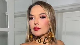 Demet Akalın'dan filtresiz tatil pozu: Doğal hali dikkat çekti