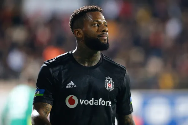 besiktasta-buyuk-kriz-tam-75-milyon-tllik-odeme-yapiliyor-1629643472733.jpg Beşiktaş'ta büyük kriz! Tam 75 milyon TL'lik ödeme yapılıyor - 6