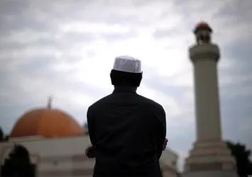 İnsanlık için çıkarılmış, en hayırlı ümmetiz!