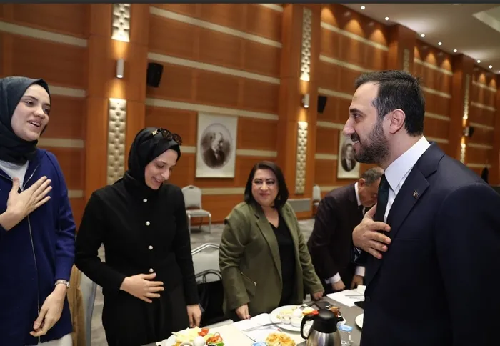 AK Parti İstanbul İl Başkanı Abdullah Özdemir medya kuruluşlarının yöneticileri ile kahvaltı buluştu