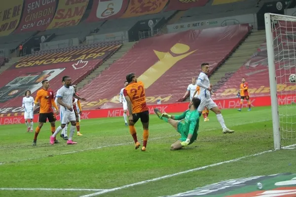 Son dakika! Galatasaray 2-0 BB Erzurumspor MAÇ SONUCU ÖZET - 4