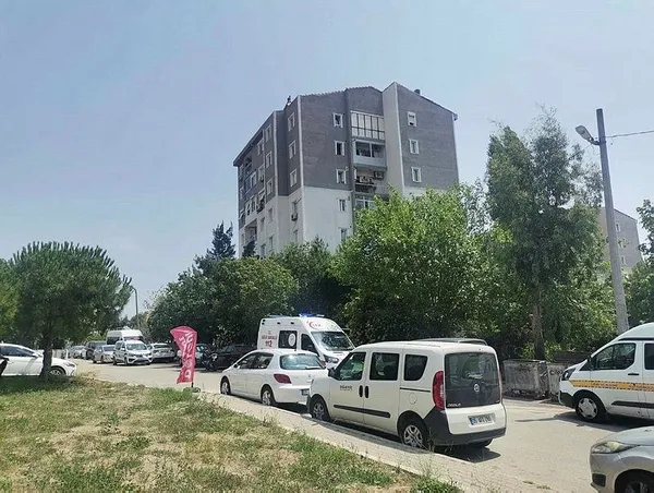 1688053442439.jpeg İzmir'de kan donduran vahşet! Eski eşi ve abisini katletti çocuğunu alıp kaçtı - 3