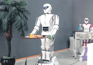Yerli malı robot mangal yapıyor