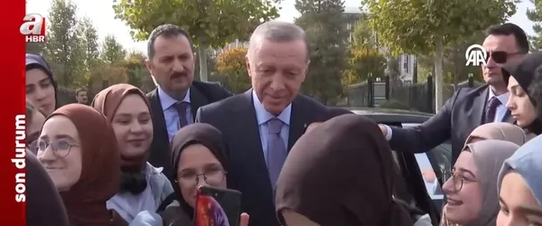Başkan Erdoğan Cumhurbaşkanlığı Külliyesi'nde gençlerle sohbet etti - 1
