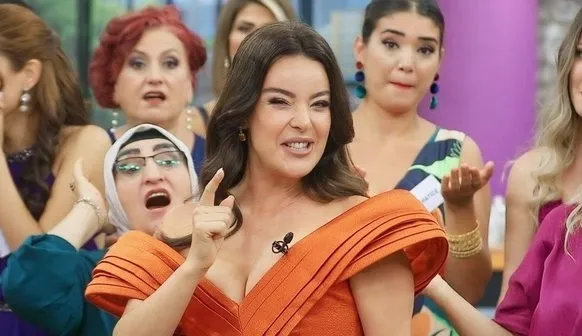 gelinim-mutfakta-puan-durumu-3-nisan-gelinim-mutfakta-kim-birinci-oldu-ceyrek-altini-kim-kazandi-1680519184384.jpg Gelinim Mutfakta puan durumu 7 Nisan | Gelinim Mutfakta kim birinci oldu, çeyrek altını kim kazandı? - 5