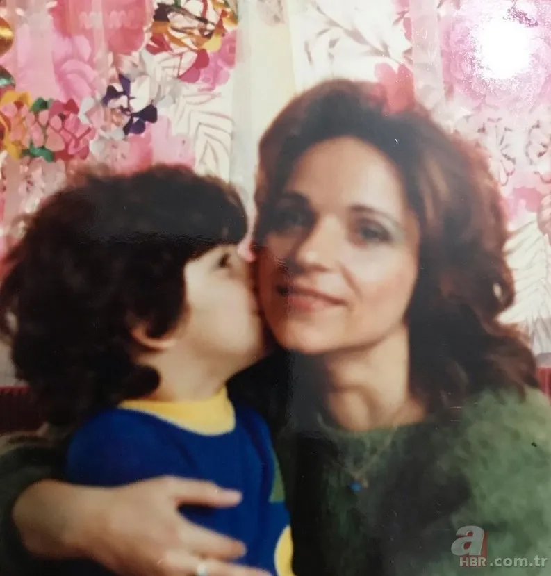 Mert Turak'ın annesini gördünüz mü? Doğum gününde paylaştı... 7