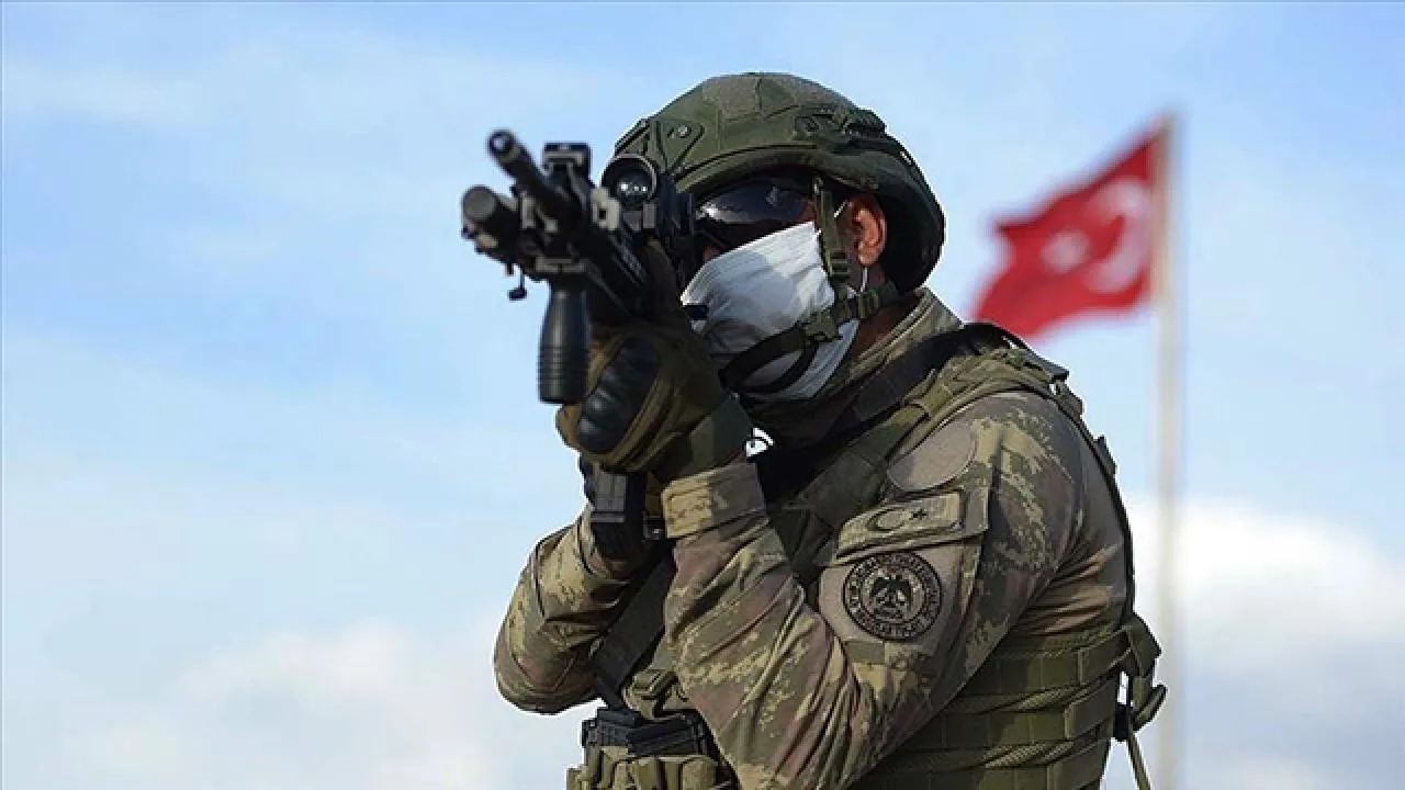 Son dakika: Barış Pınarı bölgesinde saldırı hazırlığındaki teröristlere darbe: 9 PKK/YPG’li etkisiz!