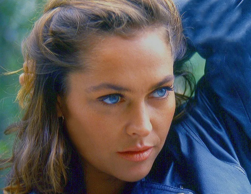 Hulya Avsar In Ilk Esi Bakin Kim Cikti Tacinin Elinden Alinmasina Neden Olmustu