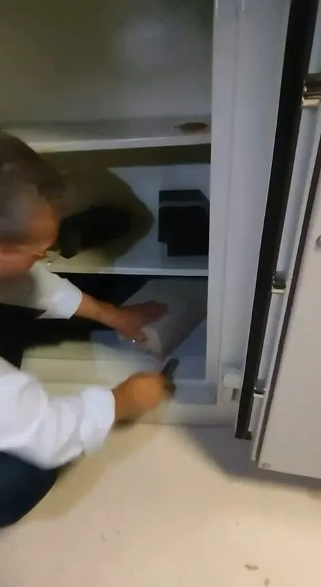 Alihan Kuriş suç örgütü soruşturmasında firari kardeşe arama: Tek adreste 1,34 milyar lira değerinde 200 kilogram külçe altın - 2