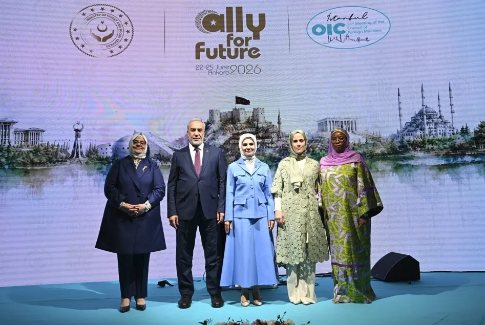 ally-for-future-kurucusu-esra-albayrak-musluman-kadina-bicilen-rol-hic-degismedi-1782131081510.jpeg Fotoğraf: AA