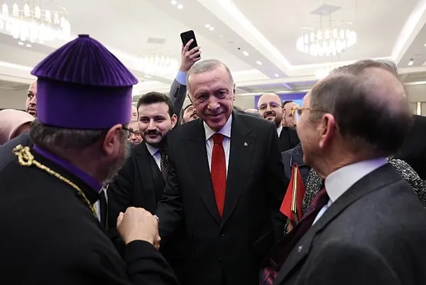 baskan-erdogan-buyukelciler-ile-iftar-programinda-konustu-teroristan-kurulmasina-izin-vermeyiz-1710270899590.jpeg Başkan Erdoğan 'Büyükelçiler ile iftar' programında net mesaj: Teröristan kurulmasına izin vermeyiz - 6