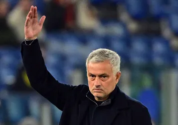 Jose Mourinho'nun hedefi Abdülkadir Ömür! Transferi için harekete geçtiler