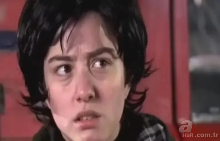 Sanem Çelik'in saçlarına aklar düştü! Son hali hayranlarını şoke etti 10