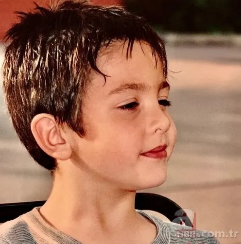 Sibel Can ve Hakan Ural’ın oğlu Engincan Ural Merve Kaya ile masalsı bir düğünle evlendi! Kayınvalide Sibel Can’dan aile pozu 23