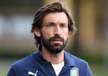 Andrea Pirlo futbolu bıraktı