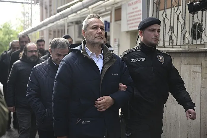 ibbye-yonelik-2-dalga-operasyonunda-flas-gelisme-30-kisiye-tutuklama-talebi-1745952081931.jpeg (Foto: AA)