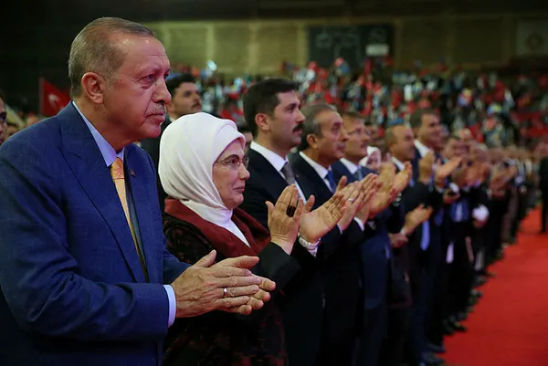 Cumhurbaşkanı Erdoğan’ın müjdeleri Avrupa’daki Türkleri memnun etti - 2