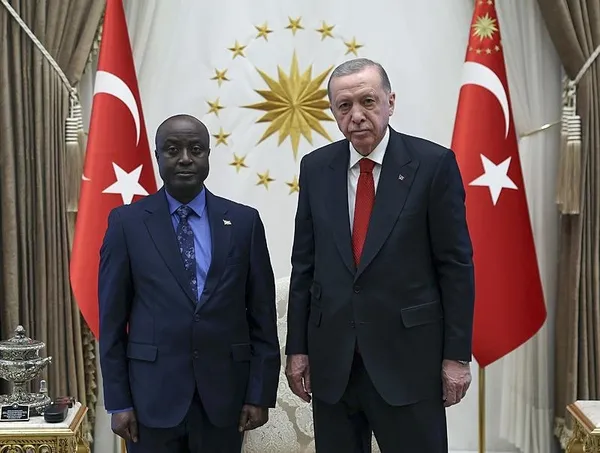 uluslararasi-guven-buyukelcilerden-baskan-erdogana-guven-mektubu-1710257936925.jpeg Uluslararası güven! Büyükelçilerden Başkan Erdoğan'a güven mektubu - 11
