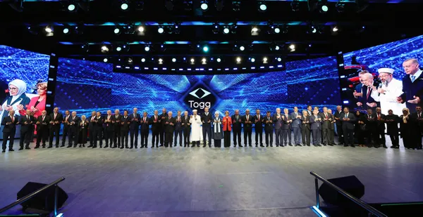 Doğu Perinçek’in duası Nevşin Mengü’yü rahatsız etti: Cevap gecikmedi