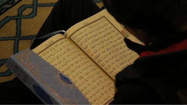 1660406785179.jpg Kur'an-ı Kerim yasağına karşı Elif-Ba kampanyası! Mustafa Karahasanoğlu cesur haberciliğiyle medya dünyasında öne çıkmıştı - 3