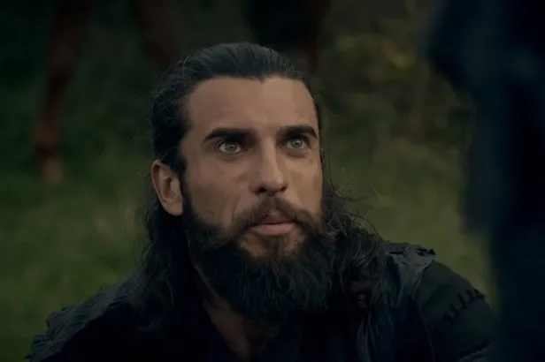 Gelip damga vurması bekleniyordu, ters köşe yaptı! Diriliş Ertuğrul'un Turgut Alp'iydi! Derin sulara hükmedecek...