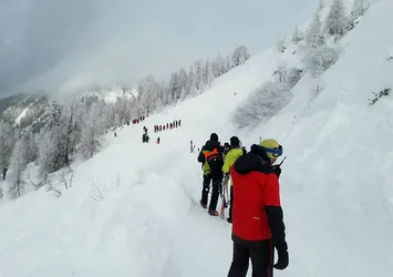Avusturya'da çığ altında kalan 5 kişi öldü!
