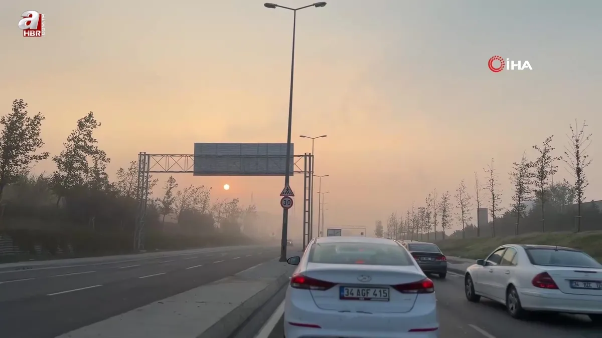 İstanbul güne yoğun sisle uyandı