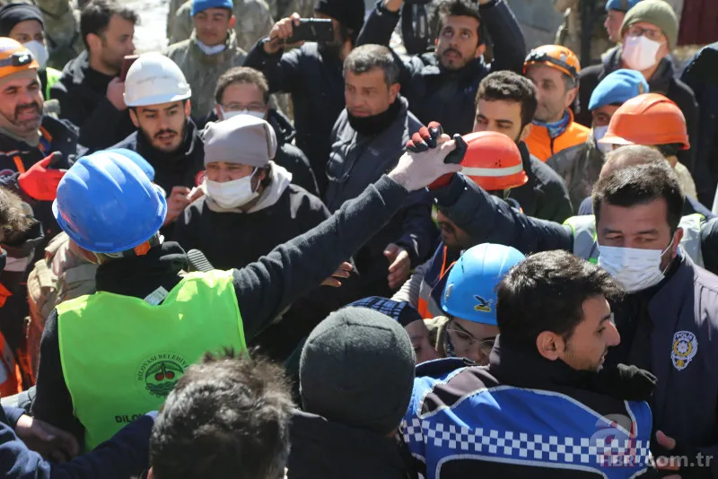 Aleyna Ölmez sağlık durumu nasıl? 248. saatte Umut oldu! Enkazdan sağ çıkan Depremzede Aleyna Ölmez yaşıyor mu, kaç yaşında? 10